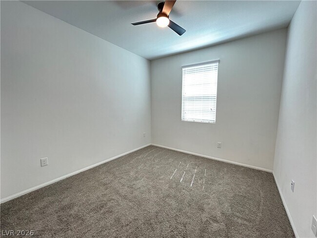 Building Photo - 661 Foam Flower Ln
