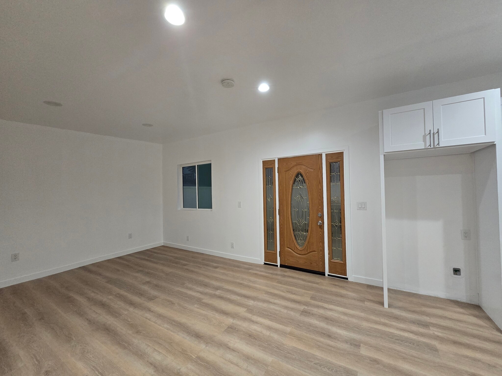 Building Photo - 3230 Cerritos Ave