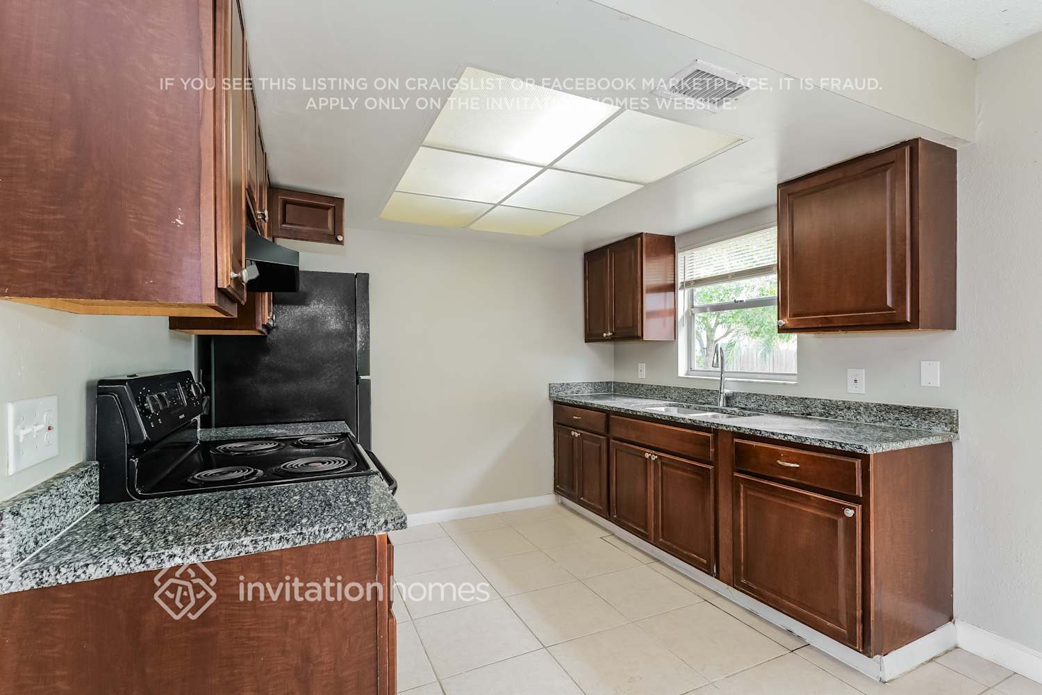 Building Photo - 5636 American Cir