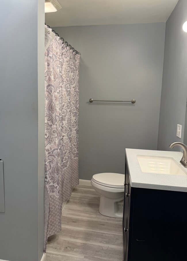 Building Photo - 432 Pepper St