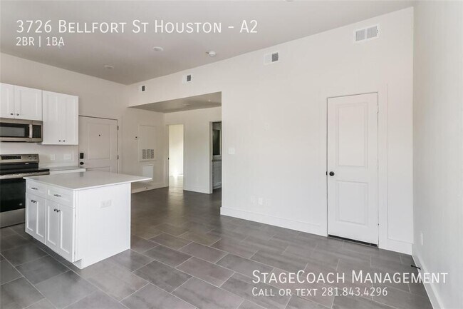 Primary Photo - 3726 Bellfort Ave