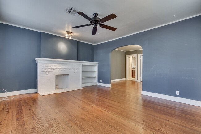 Building Photo - 2652 NW 16th St