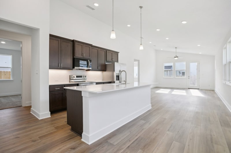 Building Photo - 1004 Yaupon Holly Dr