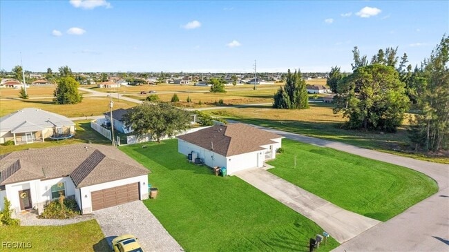 Building Photo - 1801 NW 1st Ave