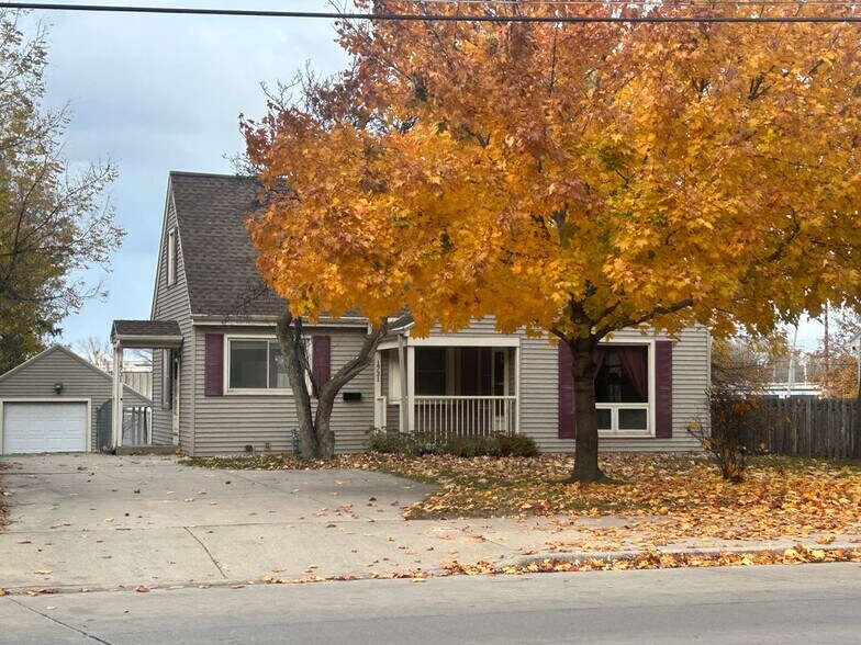 Primary Photo - 1731 Deckner Ave