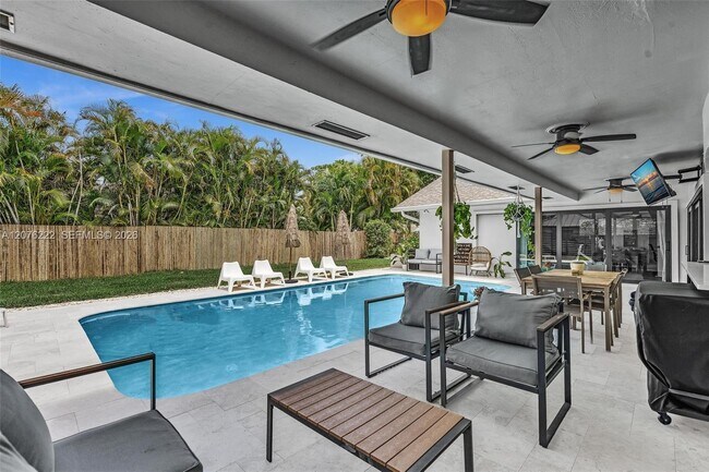 Building Photo - Southwest 75th Avenue, Plantation, FL 33317 - 4 BR 3 BA house