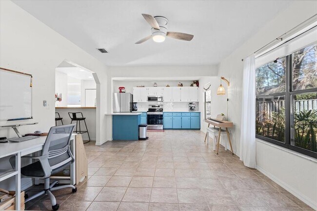 Building Photo - 4518 NW 20th Ter