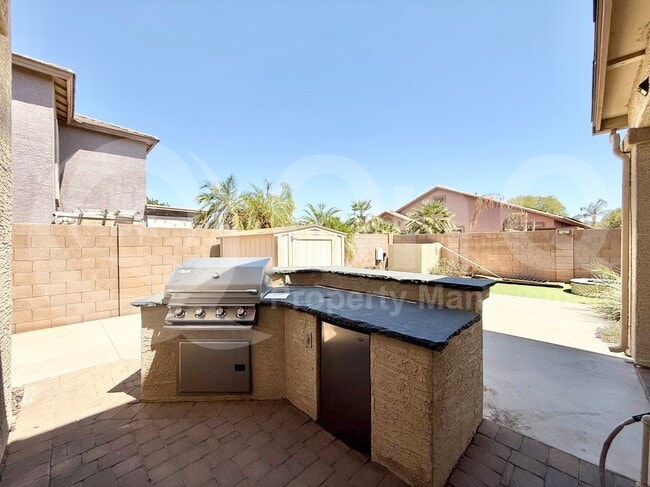 Building Photo - 14509 W Jenan Dr