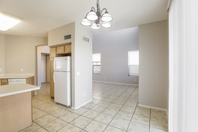 Building Photo - 11402 W Mohave St