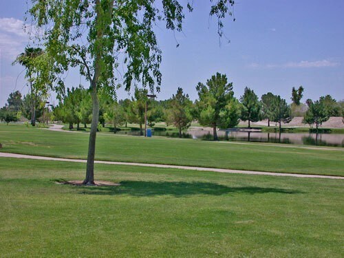 Building Photo - Check  Out This Charming 3 bedroom 2 bathroom in South Scottsdale Neighborhood!