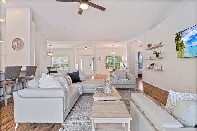 Building Photo - 11 Wheeler Ln