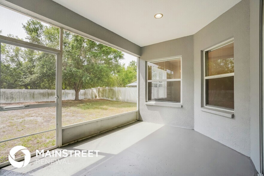 Building Photo - 10724 Carloway Hills Dr