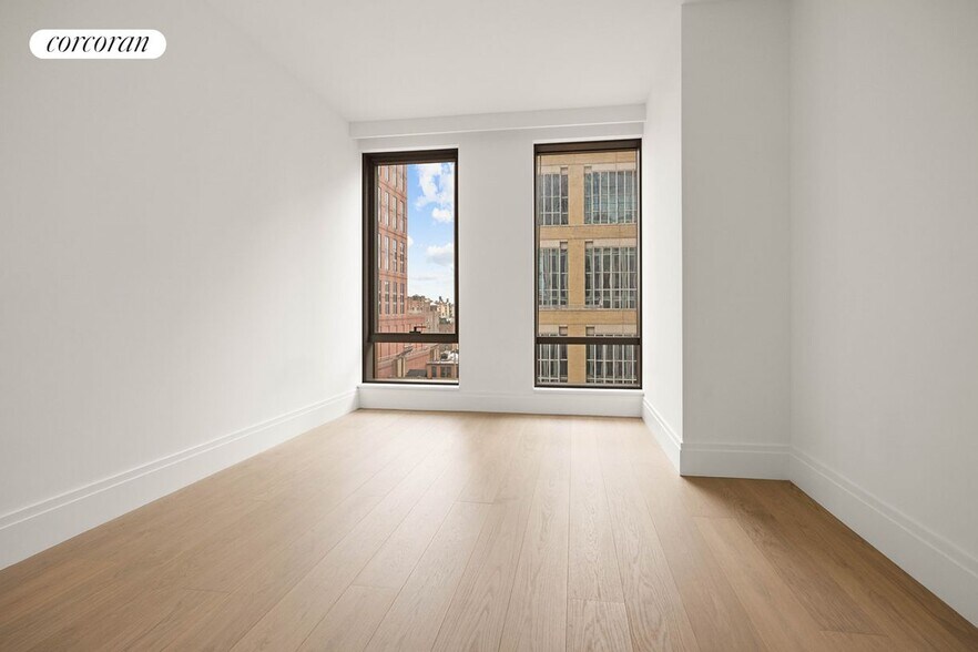 Building Photo - 56 W 66th St