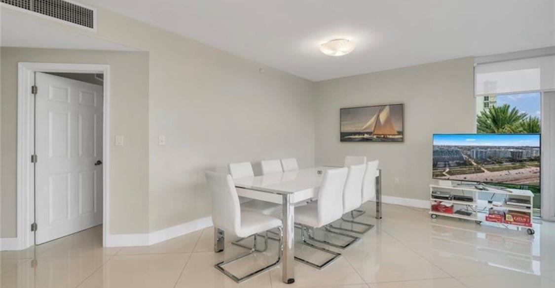Building Photo - 9401 Collins Ave