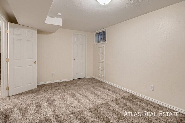 Building Photo - 7240 Roaring Spring Terrace