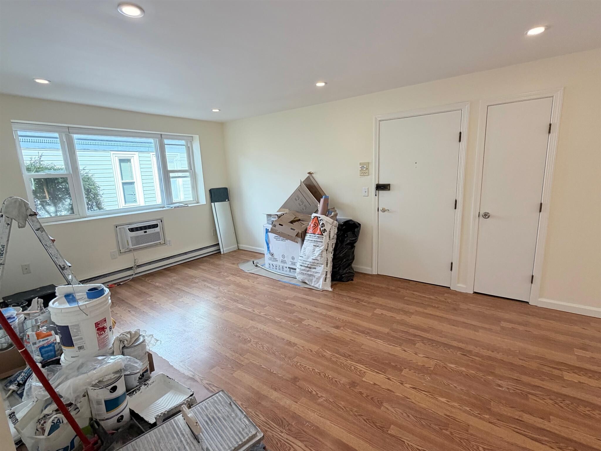 Building Photo - 108 Trowbridge St