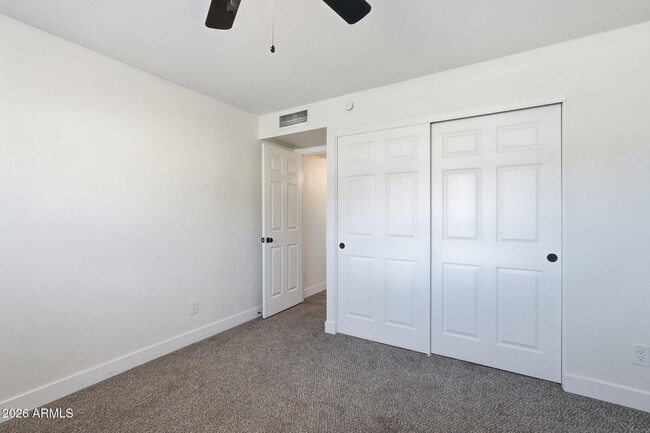 Building Photo - 1628 E Hermosa Dr