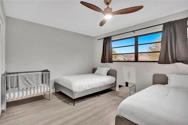 Building Photo - 5170 SW 89th Terrace