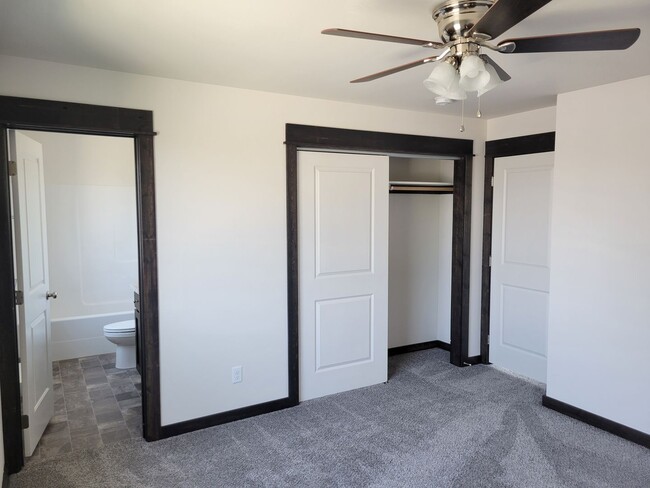 Building Photo - 93 W Jefferson Ave