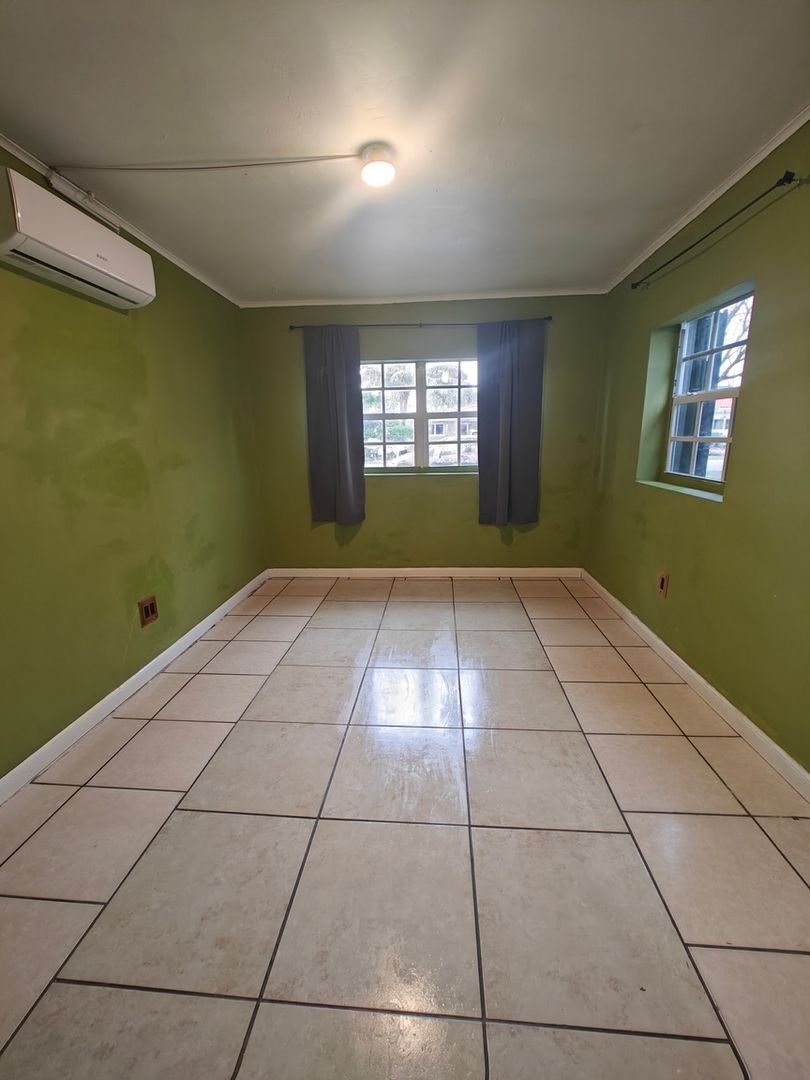 Building Photo - 76 NE 170th St