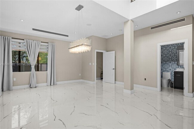 Building Photo - 17900 SW 149th Ave