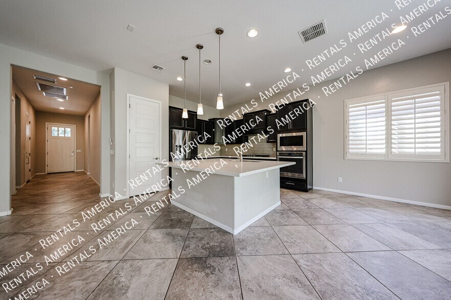 Building Photo - 248 E Desert Broom Dr