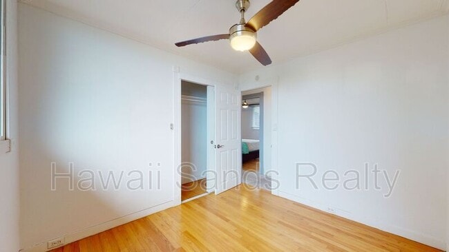 Building Photo - 44-119 Mikiola Dr
