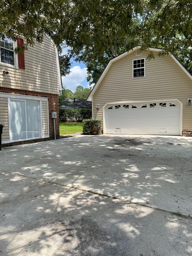Building Photo - 103 Gangplank Rd