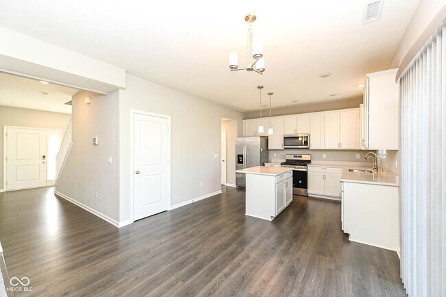 Building Photo - 1357 Agogo Way