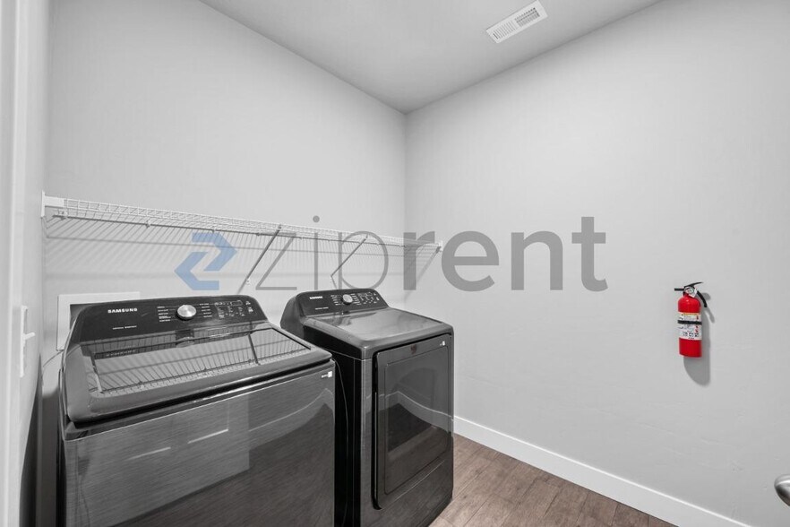 Building Photo - 1997 N 3410 W