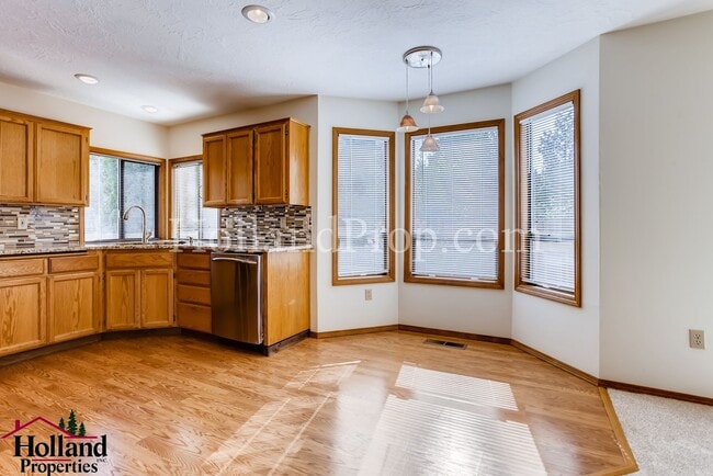 Building Photo - Coming Soon! Beautiful Portland Home in Bethany Neighborhood!!!