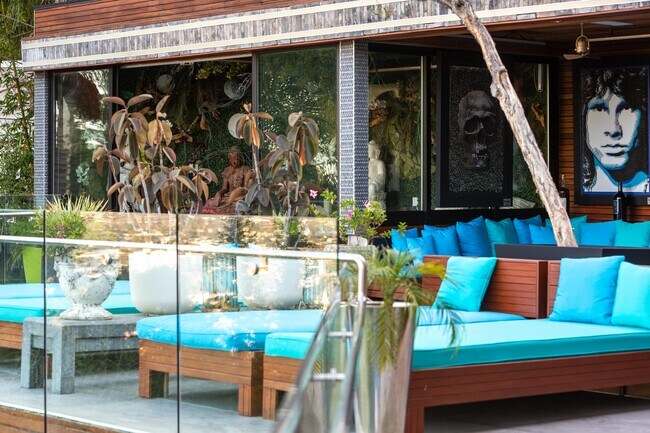 Building Photo - 8356 Sunset View Dr