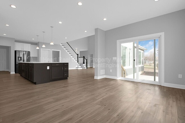 Building Photo - 7570 Dublin Rd