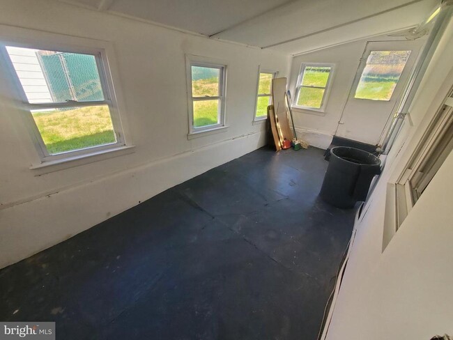 Building Photo - 1736 Fairview St