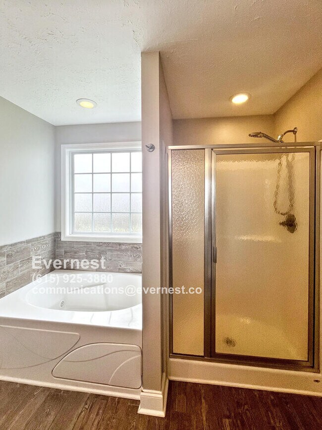 Building Photo - Beautiful 3-Bedroom Home with Comfortable ...
