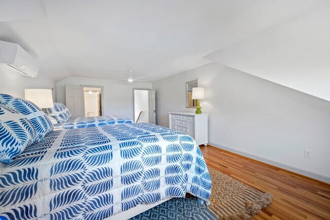 Building Photo - 773 Bonnyneck Dr