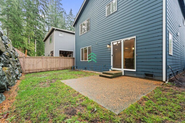 Building Photo - 5 BED & 2.5 BATH SINGLE FAMILY HOUSE FOR RENT