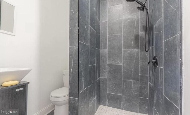 Building Photo - 4232 Lancaster Ave