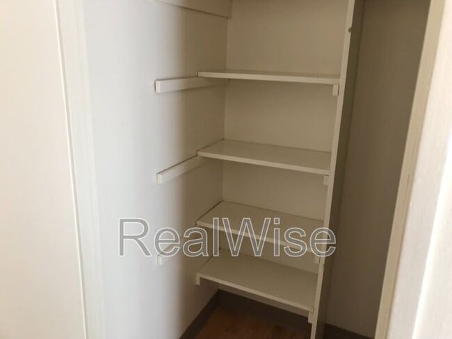 Building Photo - 13437 SE Stark St