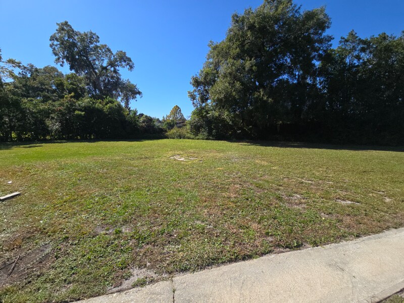 Building Photo - 906 Johns St