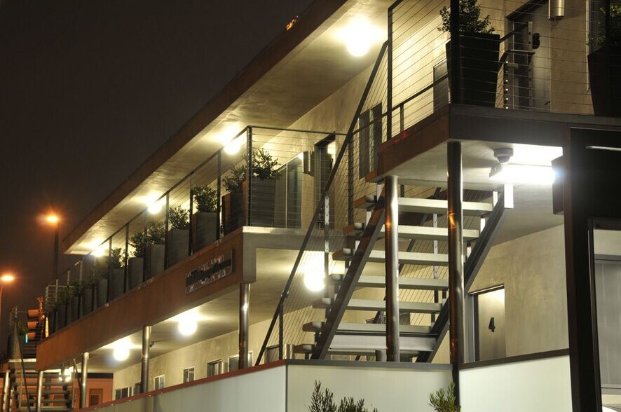 Building Photo - 9100 Whitworth Dr