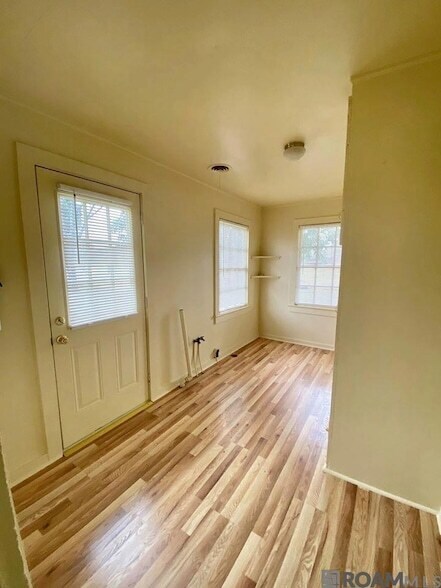 Building Photo - 8286 LA-44