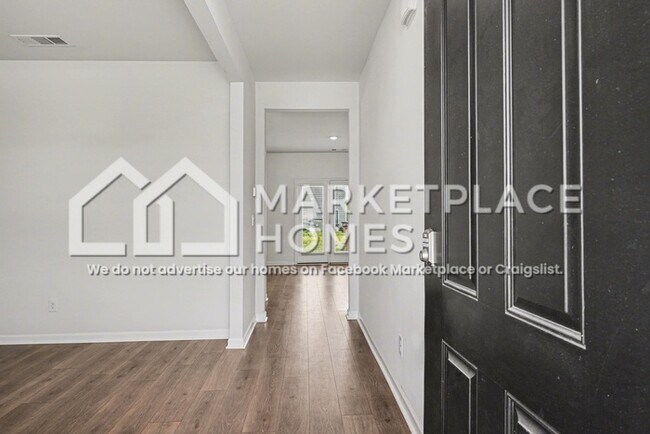 Building Photo - 5628 Hickory Woods Dr