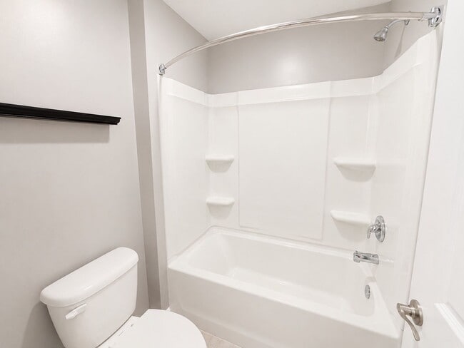 Building Photo - 119 Cherry Grv Dr