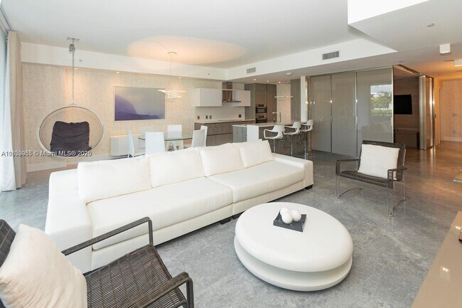Building Photo - 350 Ocean Dr
