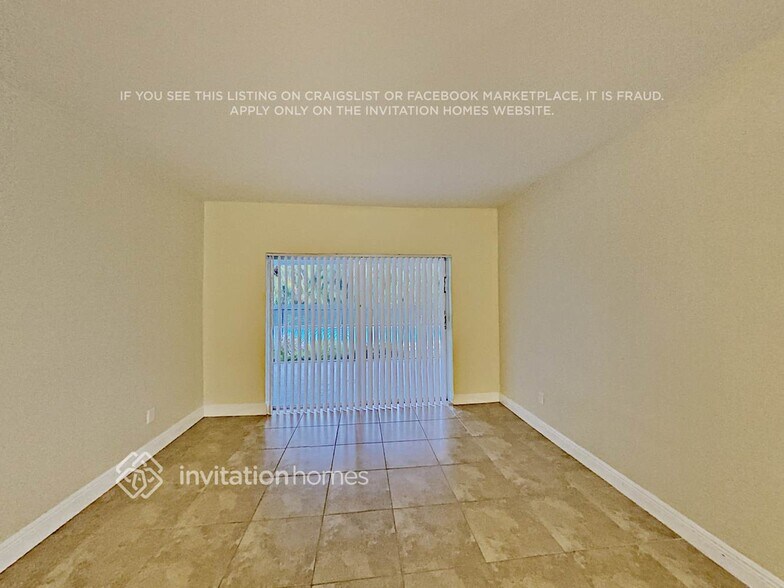 Building Photo - 1141 NW 75th Ave