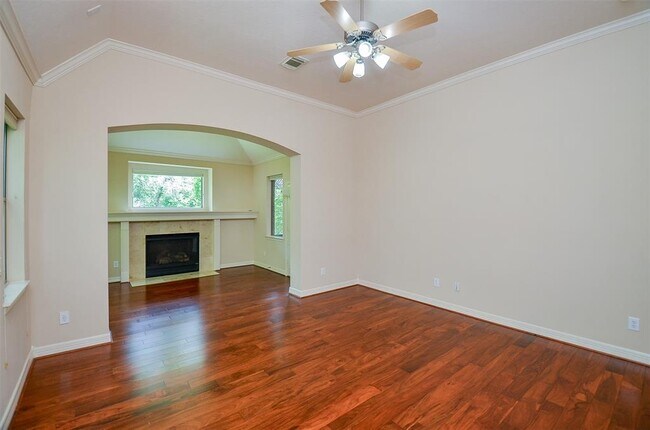 Building Photo - 7610 Breezeway Bend Ln