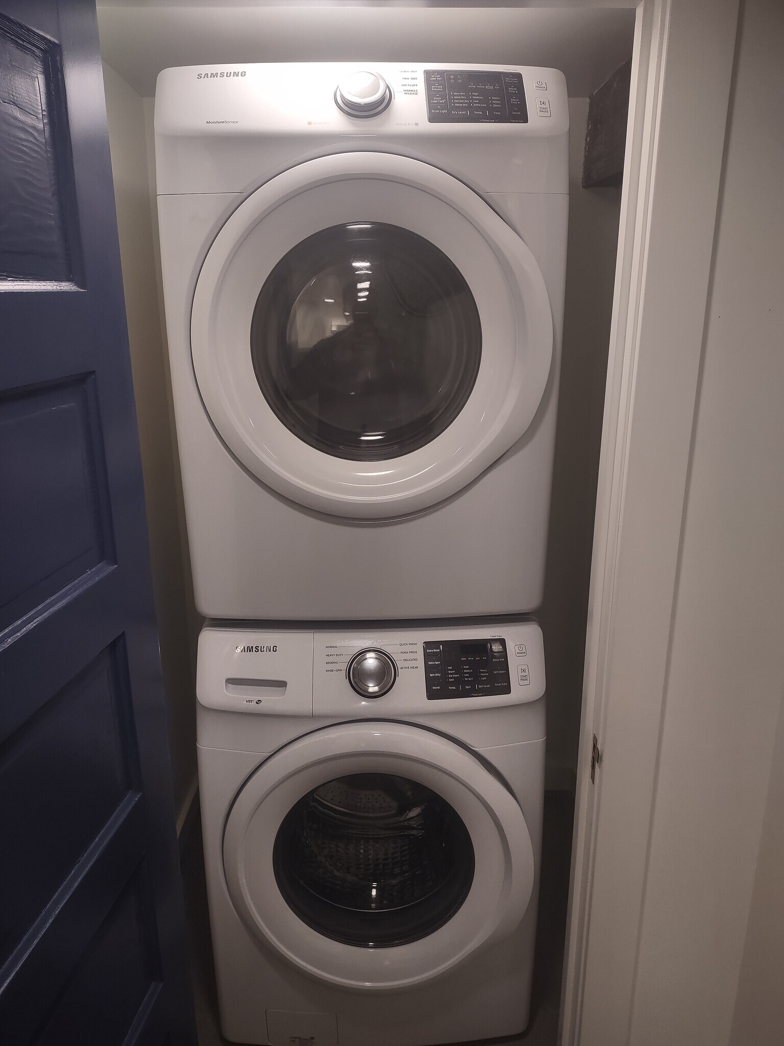 Building Photo - 1627 N Farragut St