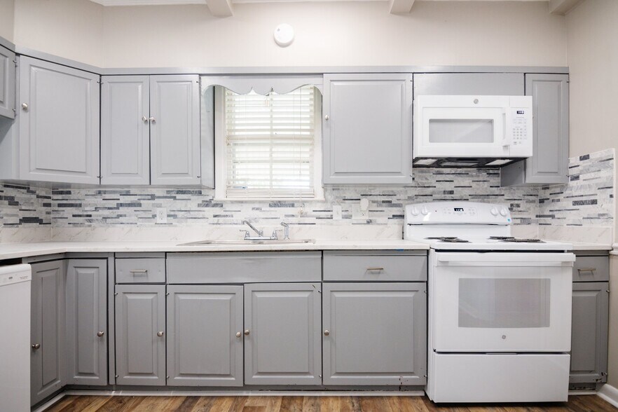 Building Photo - 311 S Morgan Ave