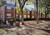 Building Photo - Quaint apartment in convenient location